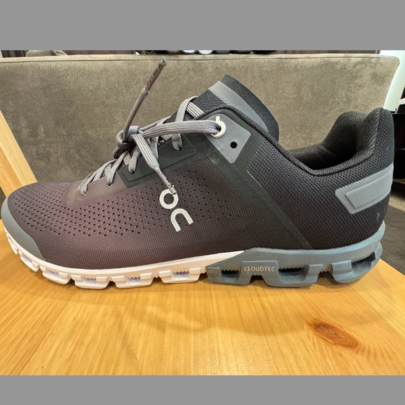 NEW Men's On Running Cloudflow V3 (Color Black/Asphalt, Size 12 Wide) - Picture 7 of 8